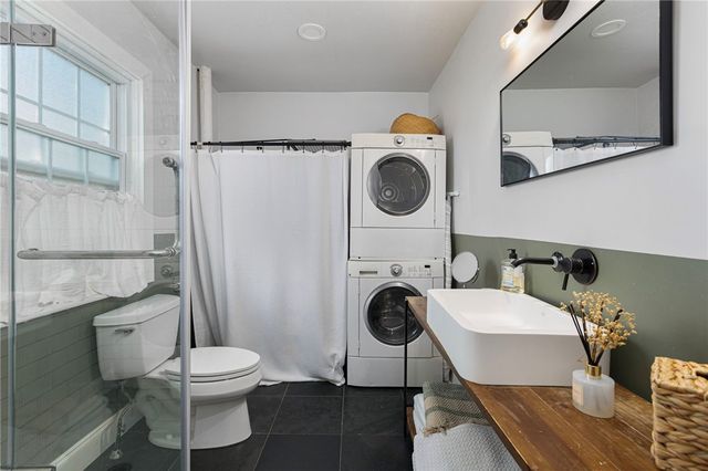 109 Allston Avenue, Middletown, RI 02842