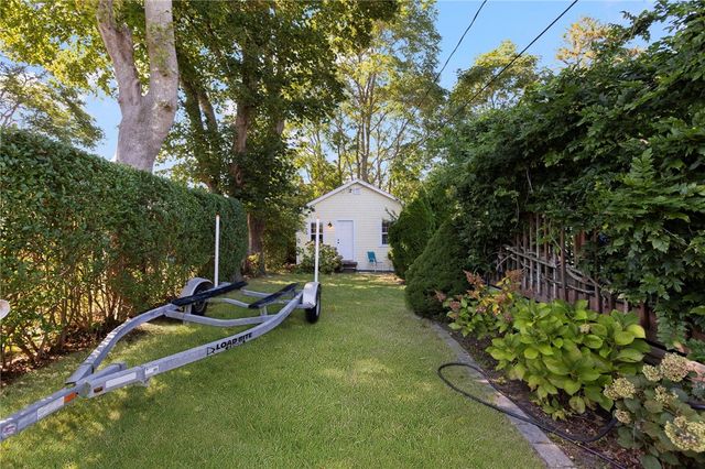 109 Allston Avenue, Middletown, RI 02842