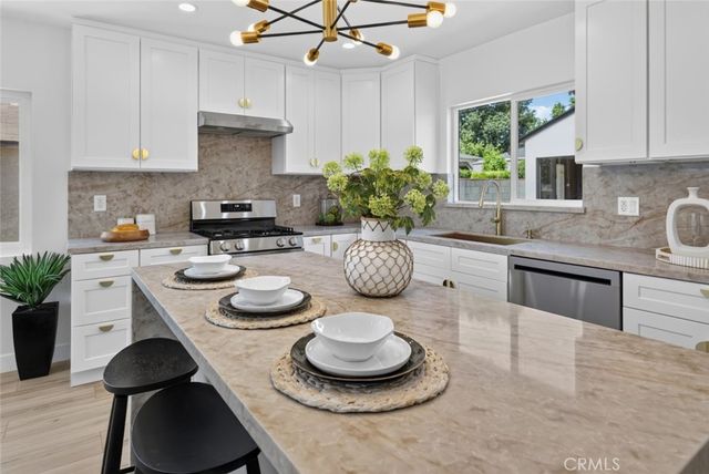 14431 Beaver Street, Sylmar, CA 91342