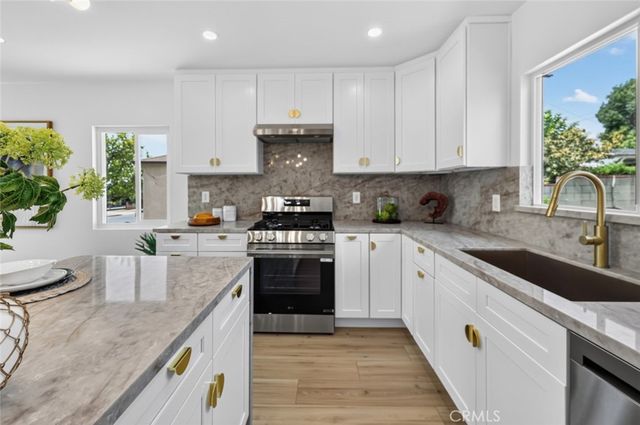 14431 Beaver Street, Sylmar, CA 91342