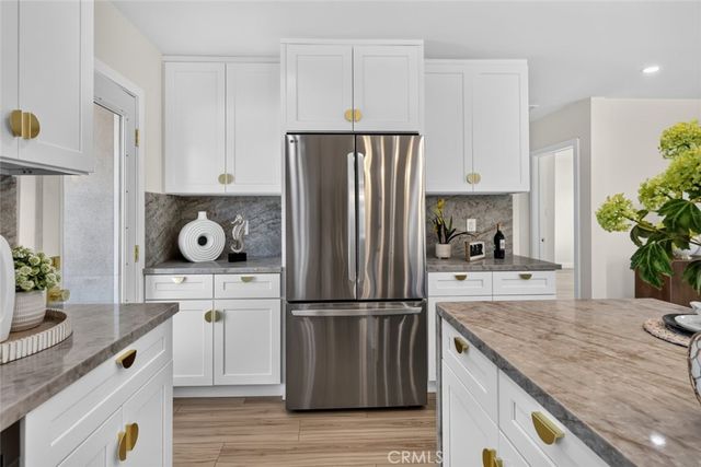 14431 Beaver Street, Sylmar, CA 91342