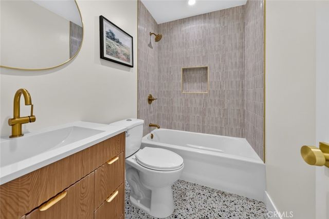 14431 Beaver Street, Sylmar, CA 91342