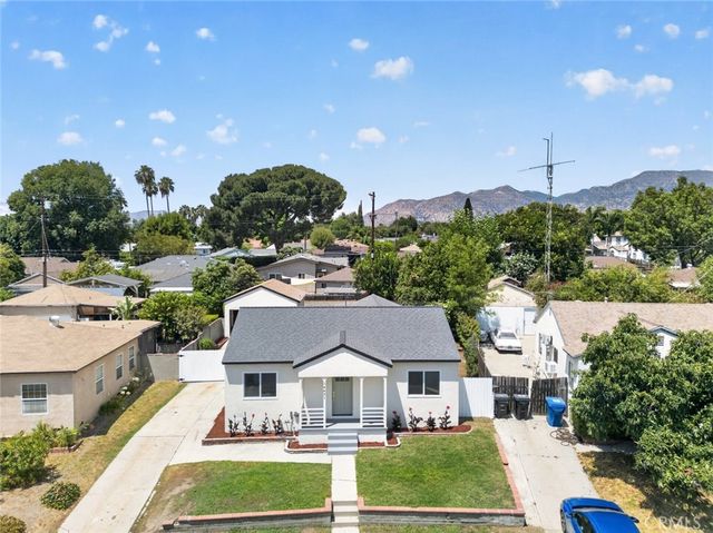 14431 Beaver Street, Sylmar, CA 91342