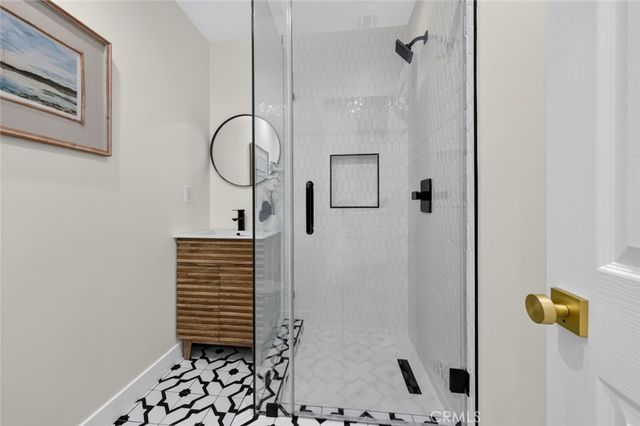 14431 Beaver Street, Sylmar, CA 91342