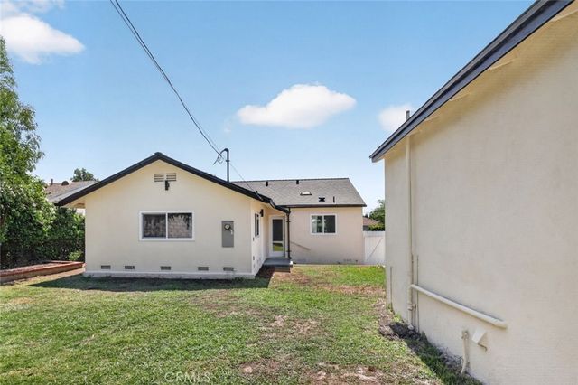 14431 Beaver Street, Sylmar, CA 91342