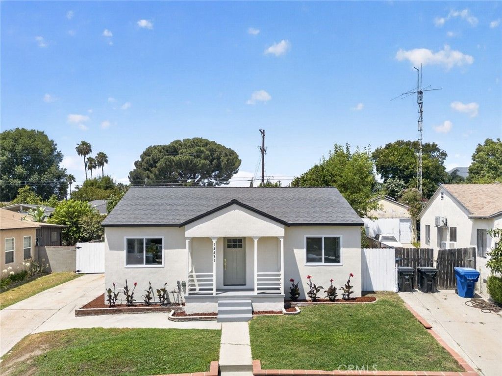 14431 Beaver Street, Sylmar, CA 91342