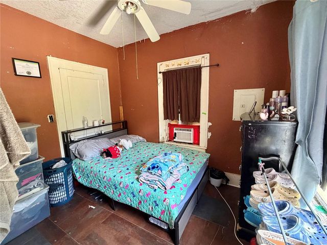 428 S 14TH STREET, Haines City, FL 33844