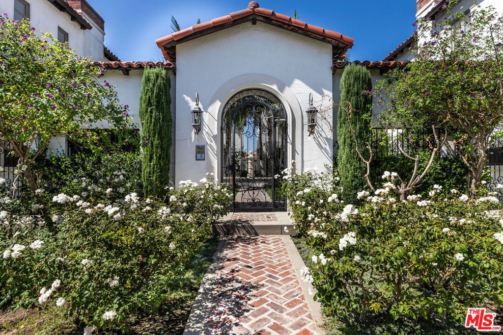 1047 S Orange Grove Avenue, Los Angeles, CA 90019 — photo 2