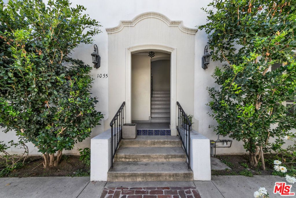1047 S Orange Grove Avenue, Los Angeles, CA 90019 — photo 5