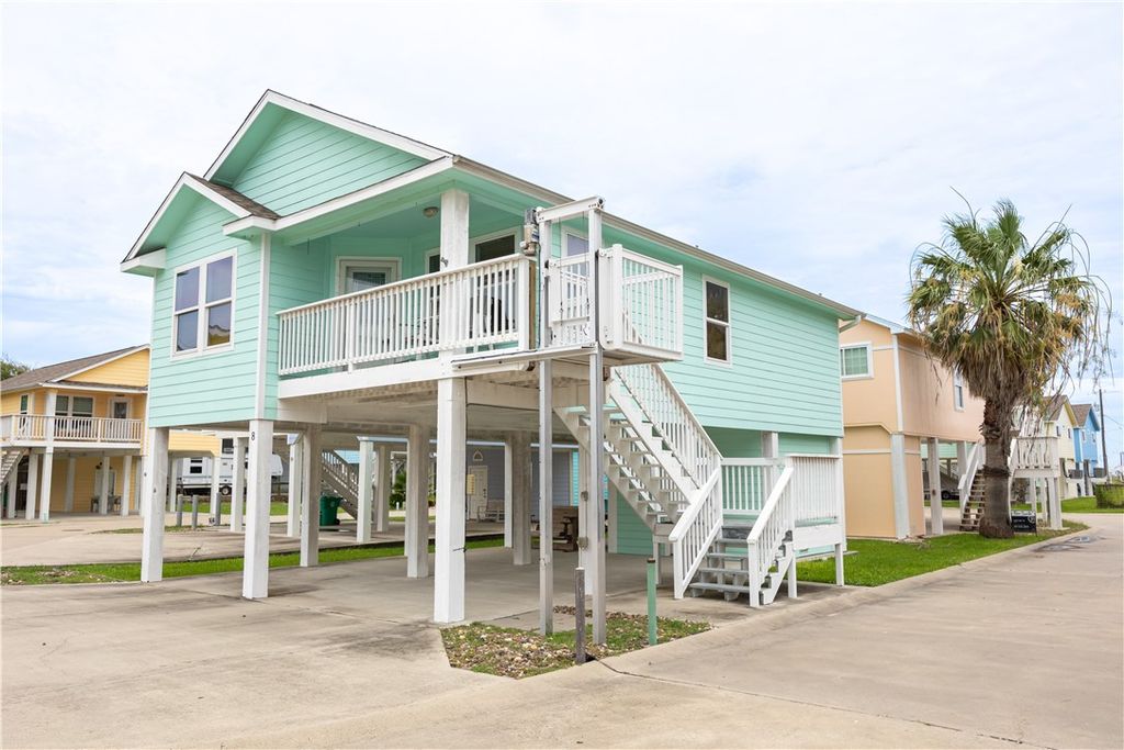 1549 S Commercial St 8, Aransas Pass, TX 78336 — photo 2