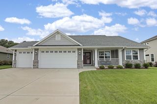 9122 Creekside CIRCLE, Pleasant Prairie, WI 53158