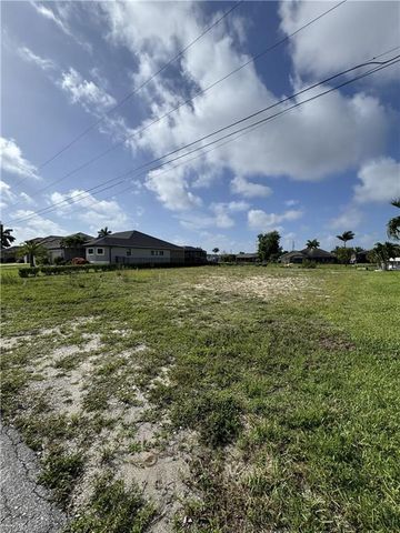 404 SE 29th ST, Cape Coral, FL 33904
