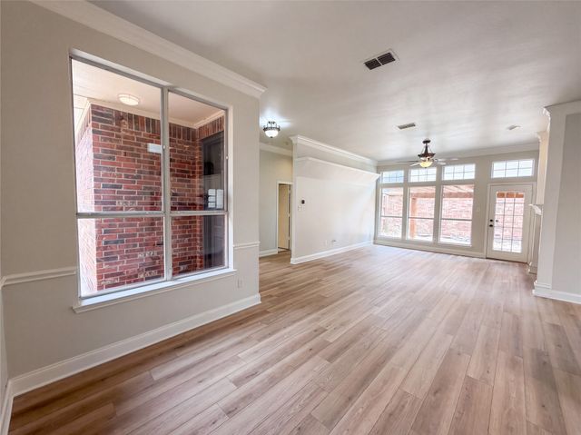 8703 Stonecrest Drive, Irving, TX 75063