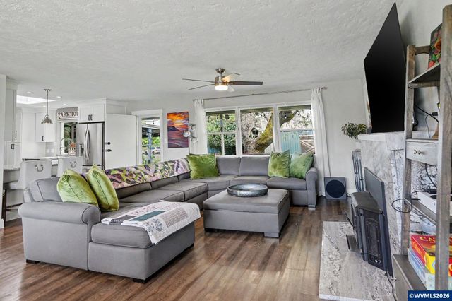 7811 Rambler Dr NE, Salem, OR 97305