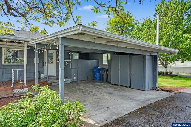 7811 Rambler Dr NE, Salem, OR 97305