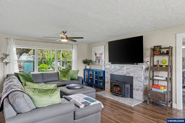 7811 Rambler Dr NE, Salem, OR 97305