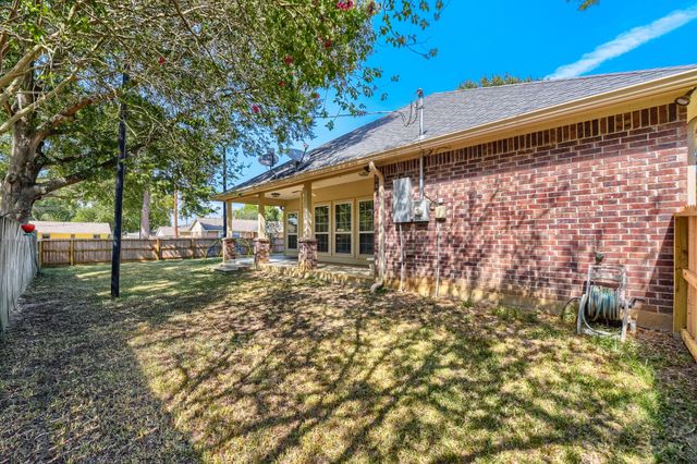 2215 Penick Road, Waller, TX 77484