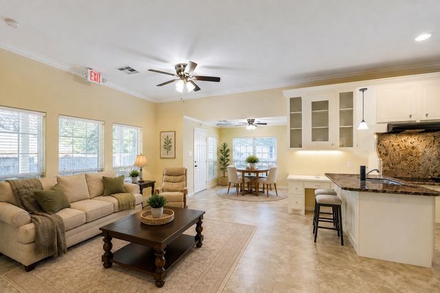 2215 Penick Road, Waller, TX 77484