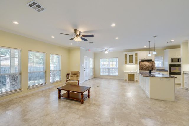 2215 Penick Road, Waller, TX 77484