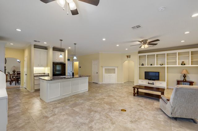2215 Penick Road, Waller, TX 77484