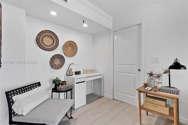 2457 Collins Ave 503, Miami Beach, FL 33140