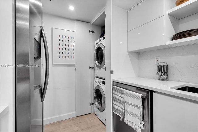 2457 Collins Ave 503, Miami Beach, FL 33140