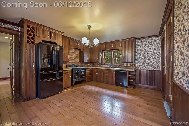 10196 Faussett Road, Fenton, MI 48430