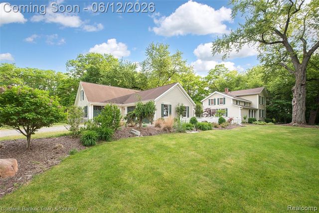 10196 Faussett Road, Fenton, MI 48430