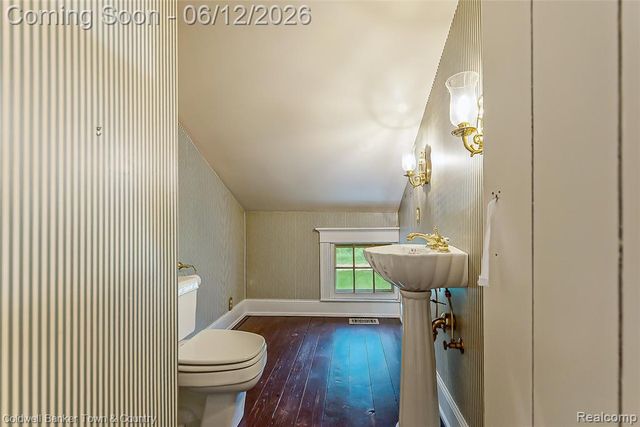 10196 Faussett Road, Fenton, MI 48430