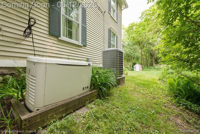 10196 Faussett Road, Fenton, MI 48430