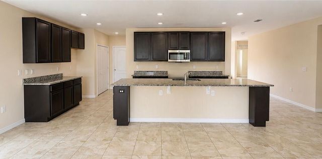 5332 NW WISK FERN Circle, Port St. Lucie, Port St Lucie, FL 34986