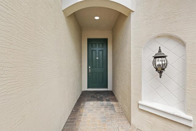 638 SW Treasure Cove, Port St. Lucie, FL 34986