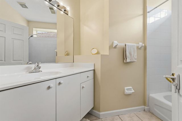 638 SW Treasure Cove, Port St. Lucie, FL 34986