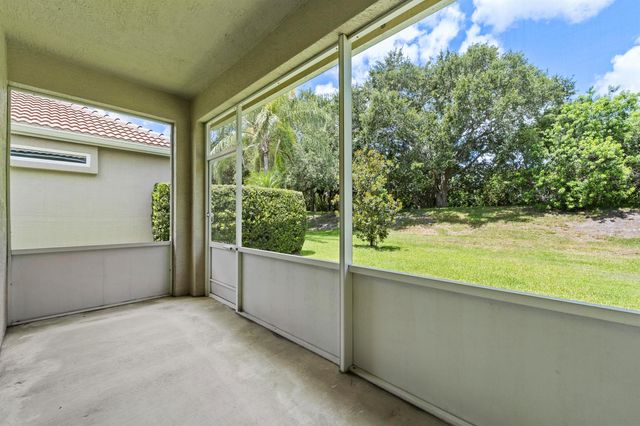 638 SW Treasure Cove, Port St. Lucie, FL 34986