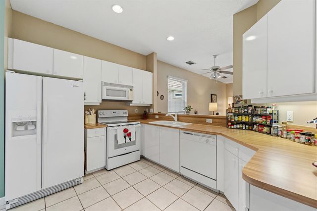 638 SW Treasure Cove, Port St. Lucie, FL 34986