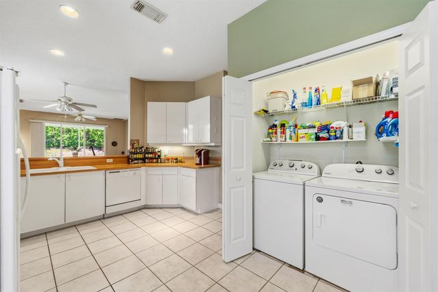 638 SW Treasure Cove, Port St. Lucie, FL 34986