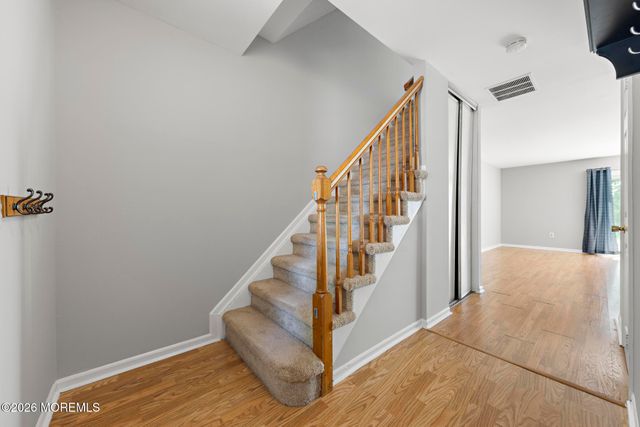 39 Oak Lane, Eatontown, NJ 07724
