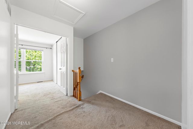 39 Oak Lane, Eatontown, NJ 07724