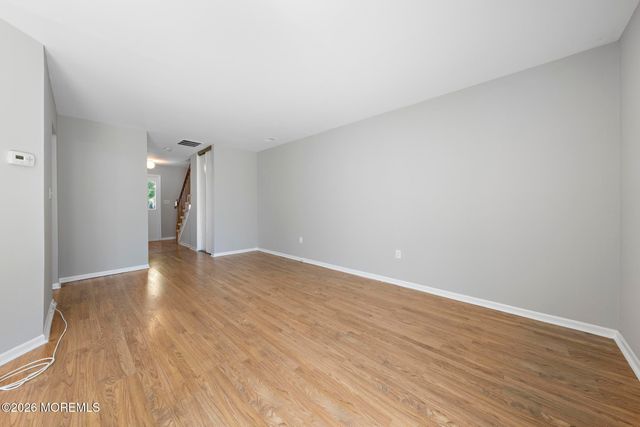 39 Oak Lane, Eatontown, NJ 07724