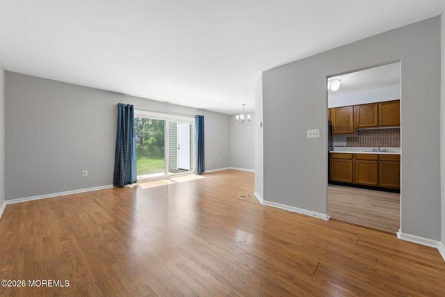 39 Oak Lane, Eatontown, NJ 07724