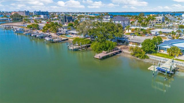 7932 2ND AVENUE S, St Petersburg, FL 33707