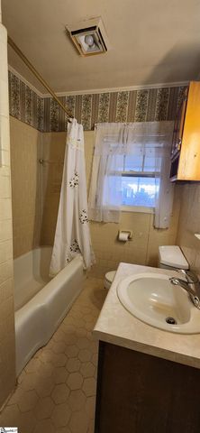21 Jantzen Court, Seneca, SC 29672