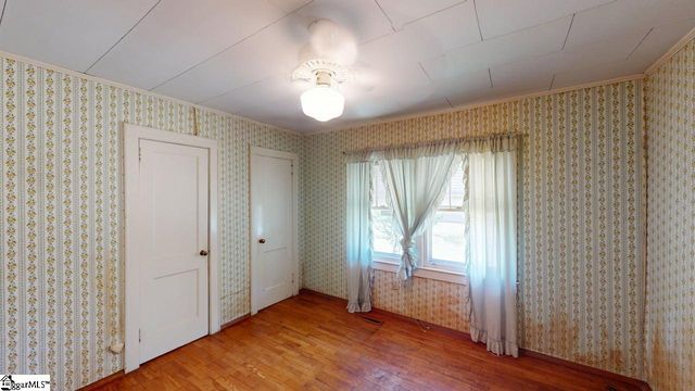 21 Jantzen Court, Seneca, SC 29672