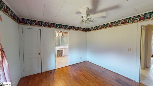 21 Jantzen Court, Seneca, SC 29672