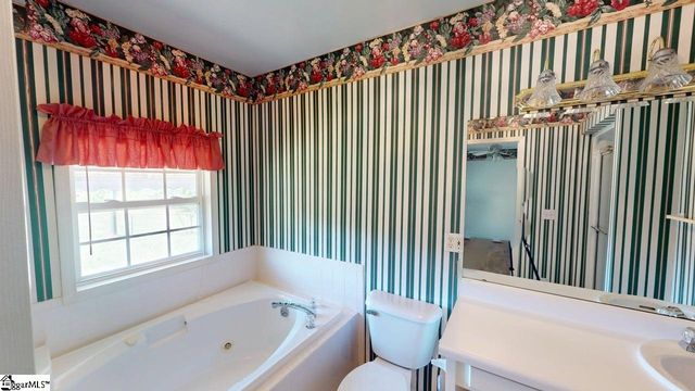 21 Jantzen Court, Seneca, SC 29672