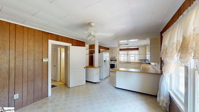 21 Jantzen Court, Seneca, SC 29672