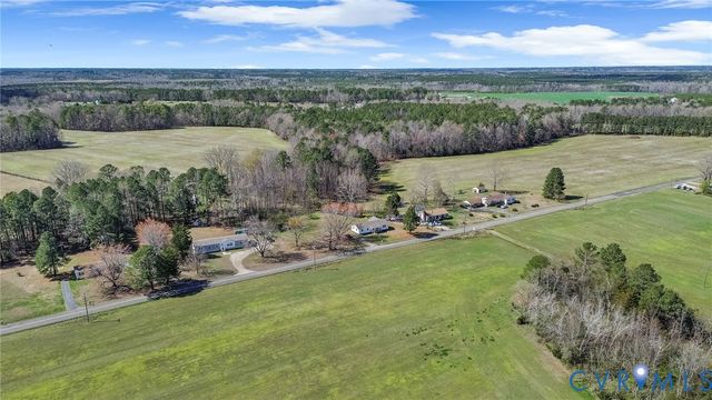 10700 Quaker Rd, Dinwiddie, VA 23841