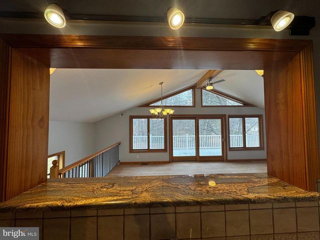 2427 GRUBB RD, Wilmington, DE 19810