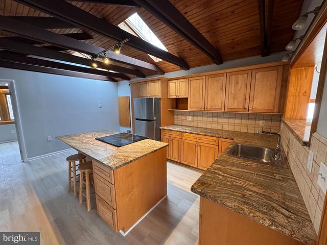 2427 GRUBB RD, Wilmington, DE 19810