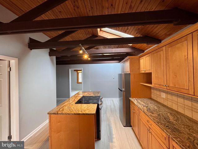 2427 GRUBB RD, Wilmington, DE 19810